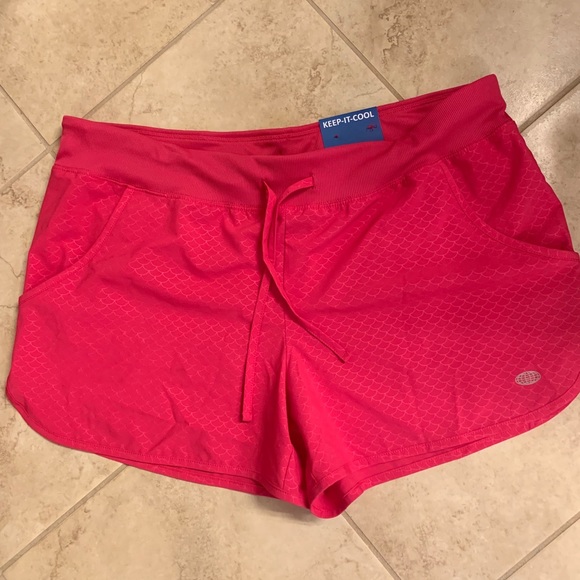 Reel Legends Pants - 3/$15  Reel Legends running shorts🔥NWT